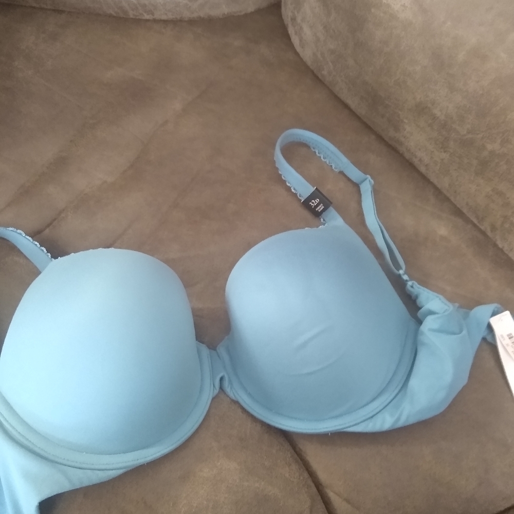 Victoria's secret 31D bra